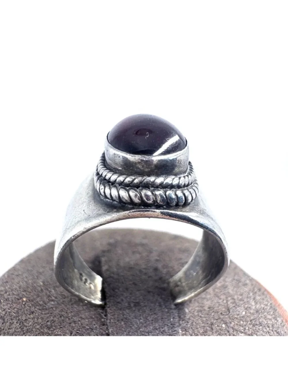 Garnet Bezel Set Rope Border Tapered Band Ring 925 Sterling Silver Size 6.25